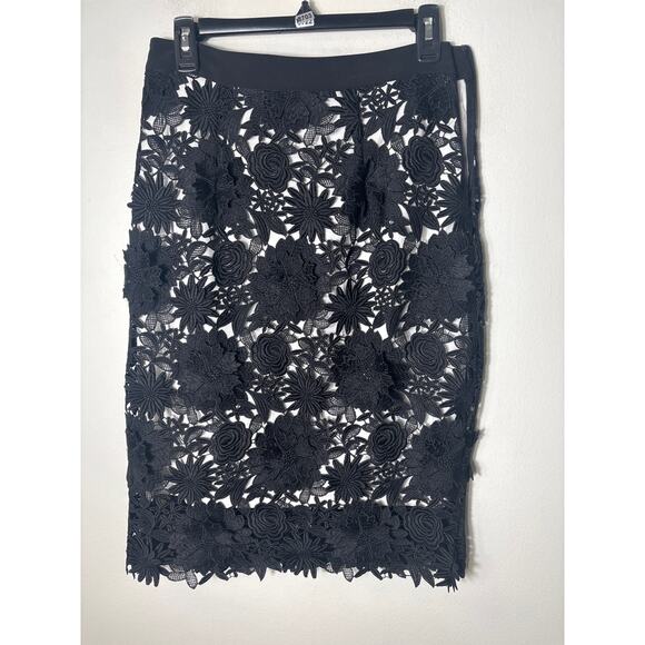 Milly Dresses & Skirts - Milly Black On White Applique Pencil Skirt Sz 6